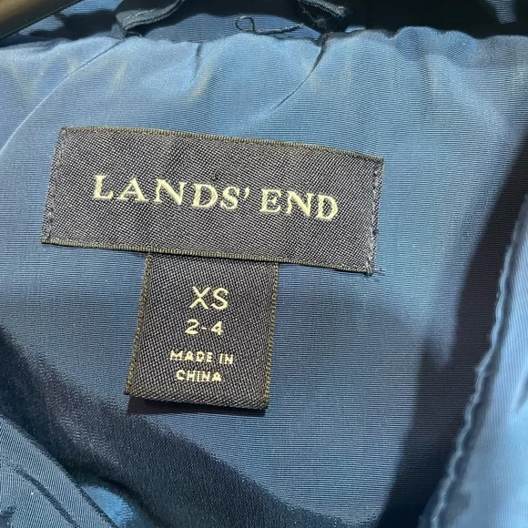 Lands’ End women’s rain jacket - Picture 4 of 4